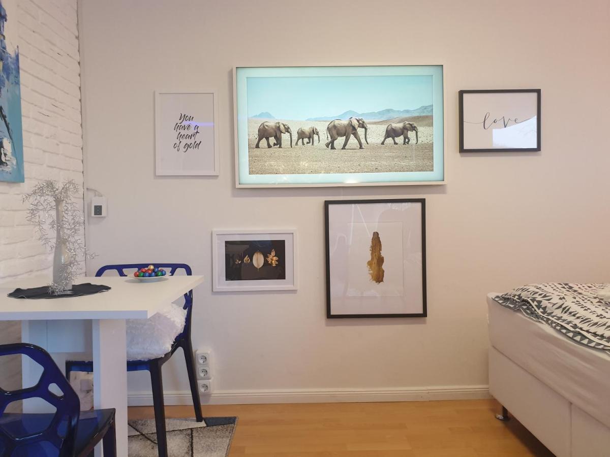 Gemuetlich U. Modern, Balkon,Pp,Strand,Delongi,Heimkino! Διαμέρισμα Γκλύξμπουργκ Εξωτερικό φωτογραφία
